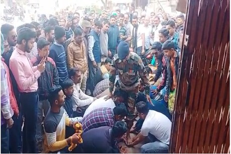 MP News : विजय बहादुर 17 साल की सेवा देकर सेना से रिटायर हुए हैं.