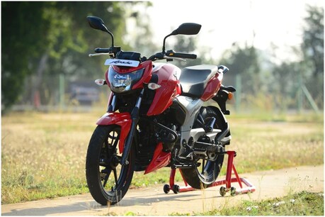 Tvs Motor Launches Upgraded Version Of Apache Rtr 160 4v Know Price And Features Atz News