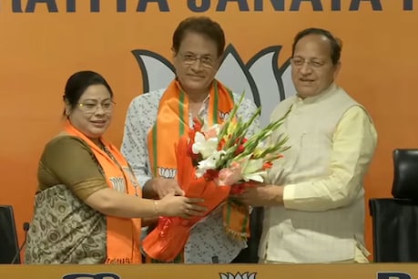 अभिनेता अरुण गोविल बीजेपी में शामिल हो गए.