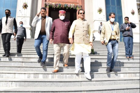 इसके बाद शून्यकाल और शून्यकाल के बाद नियम-58 के तहत महंगाई को लेकर चर्चा शुरू हुई. 