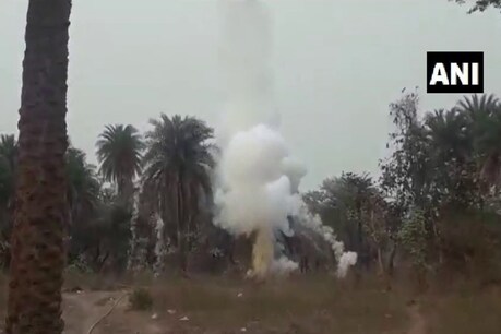 आसनसोल के एसीपी ने कहा कि पिछली रात कुल्टी क्षेत्र से 5 देसी बम बरामद किए गए थे, जिन्हें निष्क्रिय कर दिया गया. ANI