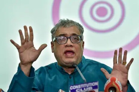 टीएमसी नेता डेरेक ओ ब्रायन ने आयोग को लिखे पत्र में मोदी की तस्वीर पर सवाल उठाए. (फाइल फोटो)