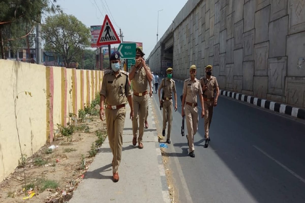 Crime in Ghaziabad, ghaziabad news, ghaziabad police, crime in ghaziabad, Ghaziabad News in Hindi, Latest Ghaziabad News in Hindi, Ghaziabad Hindi Samachar, लिफ्ट देने के बाद मारी गोली, गाजियाबाद न्यूज, यूपी पुलिस, गाजियाबाद पुलिस, सिटी एसपी गाजियाबाद, साजिद, लिफ्ट देने वाले को मारी गोलीगाजियाबद पुलिस मामले की तफ्तीश में जुट गई है. (फाइल फोटो)