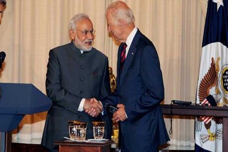 प्रधानमंत्री नरेंद्र मोदी के साथ अमेरिकी राष्ट्रपति जो बाइडन (AP)