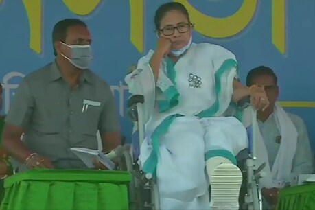 ममता बनर्जी ने नंदीग्राम में चुनावी जनसभा में अपने गोत्र का जिक्र कर नई हलचल छेड़ दी है.