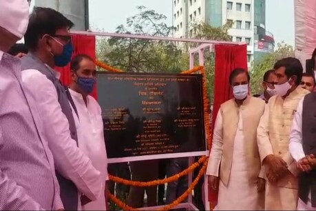 नोएडा विकास प्राधिकरण ने अंतरराष्ट्रीय महिला दिवस पर 30 पिंक टॉयलेट बनाने का निर्णय लिया है जिसके पहले फेज में नौ पिंक टॉयलेट का शिलान्यास किया गया है