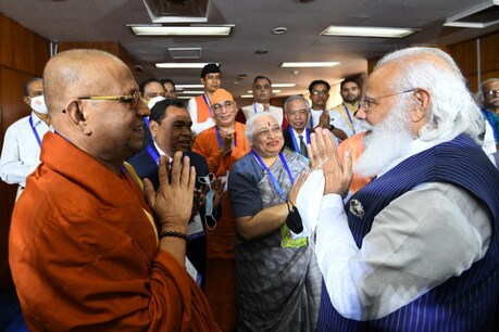 पीएम नरेंद्र मोदी दो दिनों के दौरे पर बांग्लादेश पहुंचे हैं. (फोटो साभार; PMO)