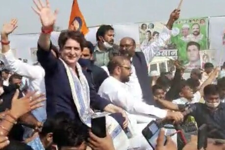 मेरठ में किसान महापंचायत में पहुंचीं प्रियंका गांधी.