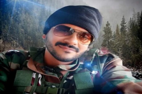 मेरठ के रहने वाले एसएसबी के हवलदार मनोज सिसोदिया की ब्रेन हैमरेज से मृत्यु हो गई.