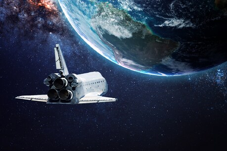 लंबी अंतरिक्ष यात्राएं (Long space Travels) दिल पर स्थाई बदलाव लाने वाले प्रभाव करती है. (प्रतीकात्मक तस्वीर: shutterstock)