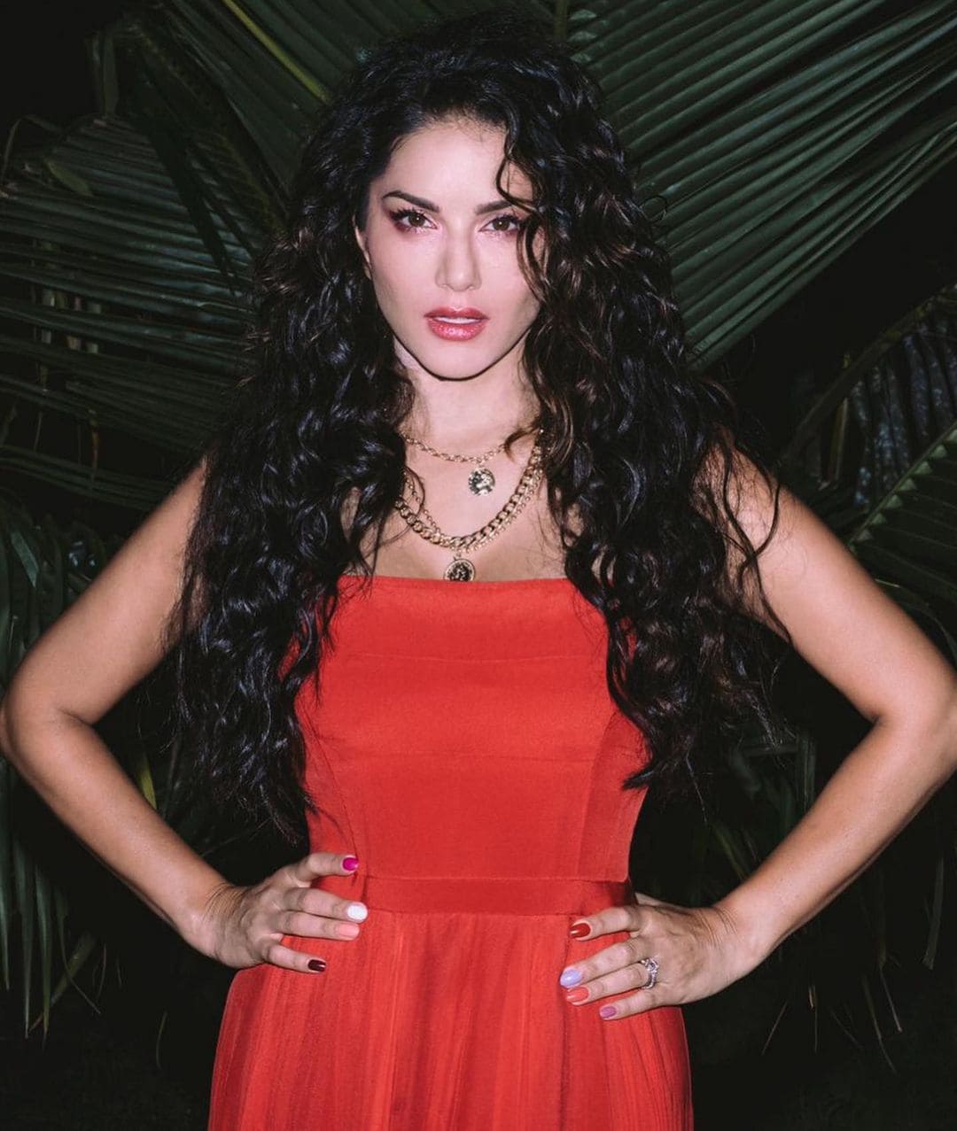 सनी लियोनी फोटो, Sunny Leone Photos,Sunny Leone Hotness, Sunny Leone Video, Sunny Leone Life, Sunny Leone News, सनी लियोनी शादी