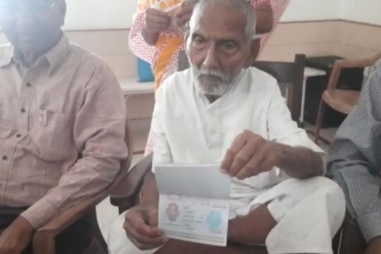 125 साल के स्‍वामी शिवानंद ने बताया लंबी उम्र का राज