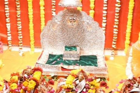 रामलला के श्रद्धालुओं को अब नहीं मिलेगा चरणामृत