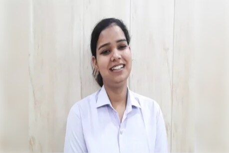 सीएम गहलोत ने वसुंधरा चौहान को बधाई देते हुये अंतरराष्ट्रीय महिला दिवस पर उन्हें पुलिस में उपनिरीक्षक पद पर नियुक्ति दिये जाने की घोषणा की है.