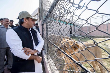 अखिलेश सरकार के ड्रीम प्रोजेक्ट का दीदार अब तक पर्यटक नहीं कर पाए हैं.