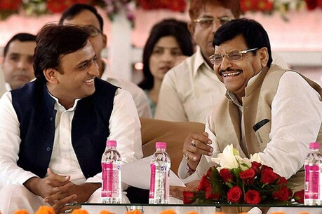 समाजवादी पार्टी के मुखिया अखिलेश यादव ने एक बार फिर चाचा शिवपाल यादव को मैदान में उतारा है। (फाइल फोटो)