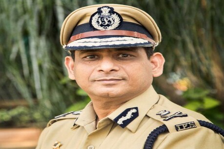 मुंबई पुलिस के कमिश्नर बनाए जाने के बाद हेमंत नगराले सिंह मीडिया के सामने आए और उन्होंने कहा कि हम नागरिकों के सहयोग से अच्छा काम करेंगे.