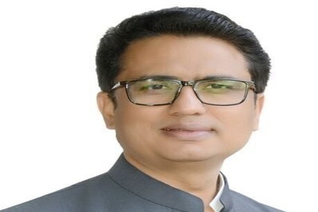 अनिल चौधरी ने कहा कि 70 विधानसभाओं में कांग्रेस किसी भी वार्ड पर कांग्रेस नहीं जीती थी. आप की सीट अगर कांग्रेस ने जीती है तो केजरीवाल के लिए यह संदेश है.