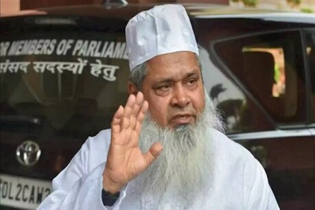 अजमल से गठबंधन कर कांग्रेस ने खुद ही बीजेपी को एक बड़ा मौका दे दिया कि वो अपने वोटर को लामबंद कर सके.