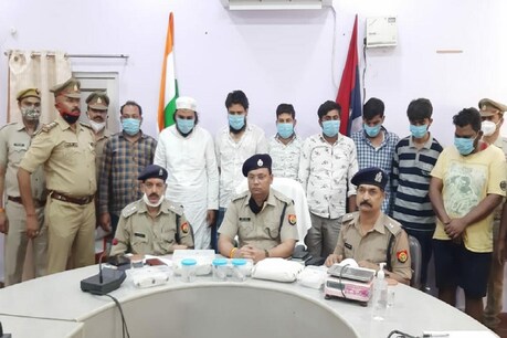 बाराबंकी पुलिस ने मॉरफीन की बड़ी खेप पकड़ी है.