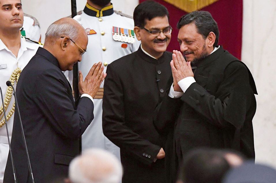 who is chief justice of india, supreme court judge, india's law minister, supreme court top judge, भारत के मुख्य न्यायाधीश, मुख्य न्यायाधीश कौन हैं, सुप्रीम कोर्ट के जज, भारत के कानून मंत्री