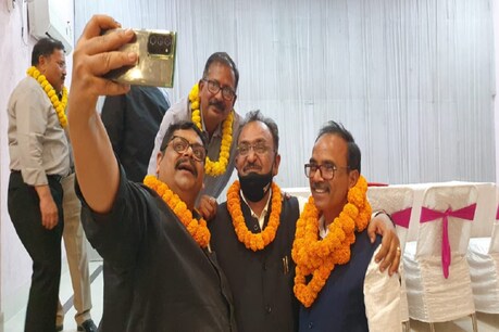 प्रतिद्वंद्वी डॉ. वीके जैन को 372 वोट मिले. वहीं, एक वोट को रद्द कर दिया गया.