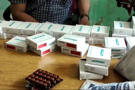 जमशेदपुर में ड्रग कंट्रोल विभाग की टीम ने कई दुकानों में छापेमारी की.