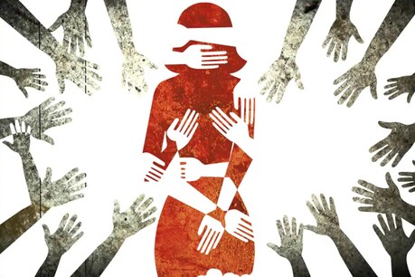 नेशनल बुक ट्रस्ट ऑफ इंडिया के संपादक रुबिन डीक्रूज पर लगे यौन उत्पीड़न के आरोप. (प्रतीकात्मक तस्वीर)