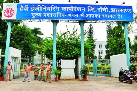 एचईसी पर बिजली बिल का 110 करोड़ रुपया बकाया है.