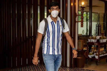 IPL 2021: जसप्रीत बुमराह आईपीएल में 100 से अधिक विकेट ले चुके हैं.