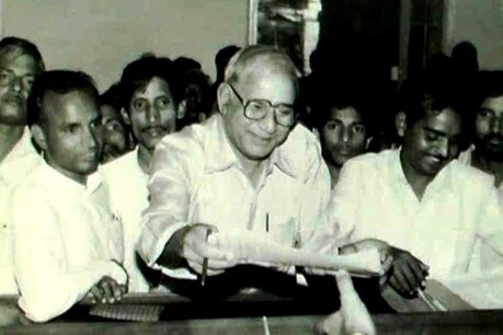 पहली बार इटावा से जीतकर संसद पहुंचे थे कांशीराम