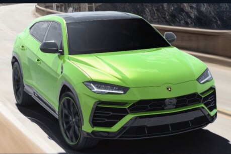 Lamborghini Urus has a top speed of 305 km / h.