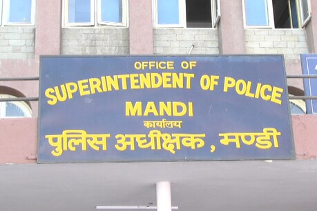 नशे की दुनिया की मास्टरमाइंड मोमबत्ती अपने पति समेत गिरफ्तार.