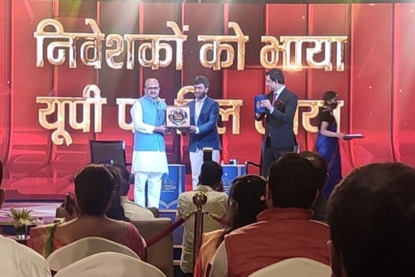 तस्वीरों में: News 18 पर सबसे बड़ा जलसा शुरू, CM योगी से लेकर अखिलेश यादव तक से पूछे जाएंगे सवाल