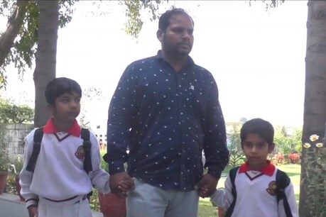 पानीपत में अभिभावकों ने निजी स्कूल पर बच्चों को बंधक बनाने का आरोप लगाया है.