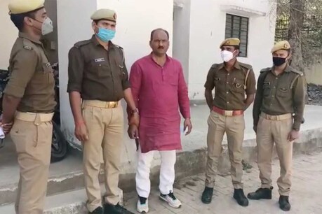 बांदा के मौरंग माफिया फूल मिश्रा का बैंक अकाउंट सीज