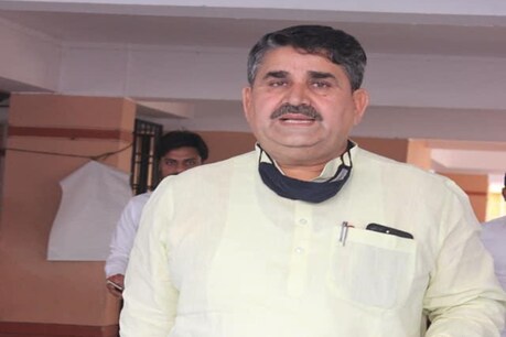 बिहार के राजस्व मंत्री ने विभाग में भ्रष्टाचार रोकने का नायाब फार्मूला खोज निकाला है.