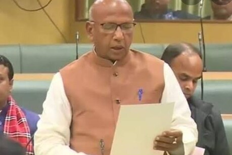 सरयू राय पिछली सरकार में मंत्री थे. उन्होंने सदन में इस घोटाले को सही ठहराया.