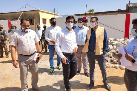 खेल निदेशक जिशान कमर ने
सिमडेगा में नेशनल हाॅकी सब जूनियर चैंपियनशिप की तैयारियों का जायजा लिया.