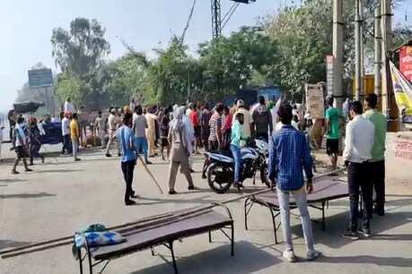 पुलिस के सामने भिड़े किसान और ग्रामीण