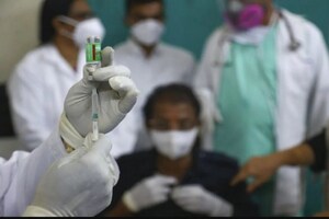 सरकार ने कोविशील्ड वैक्सीन के डोजों के बीच इंटरवल क्यों बढ़ाया?