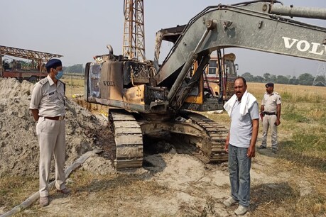 छपरा में कंस्ट्रक्शन कंपनी की साइट पर हमला, फायरिंग कर पोकलेन मशीन में लगाई आग