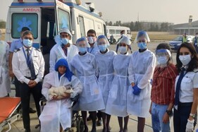 फ्लाइट में जन्मे मासूम को नहीं मिल पा रहा है जन्म प्रमाण-पत्र, जानिये क्यों ?