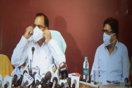 MP प्रदेश सरकार ने 3 लाख 84 हजार बेड की व्यवस्था कर रखी है.