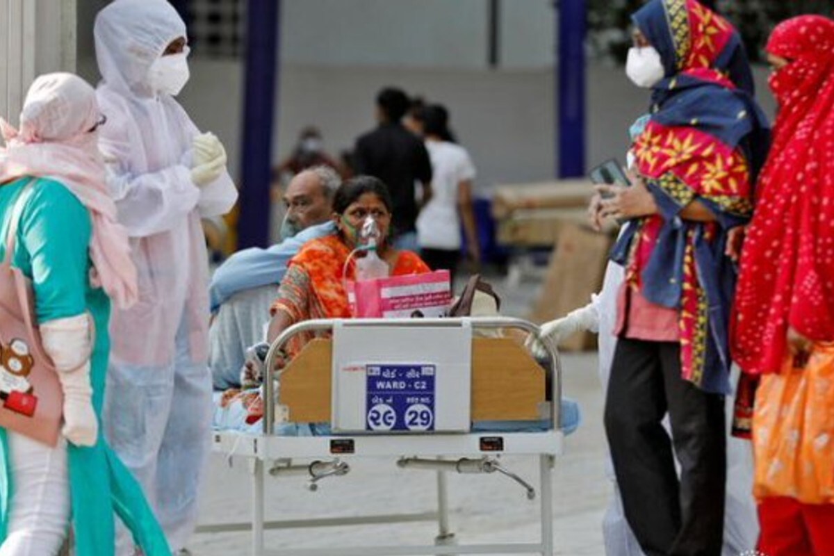 दिल्ली में कोरोना का कोहराम, 24 घंटे में 19 हजार 486 मिले नए केस, 141 लोगों की संक्रमण से मौत