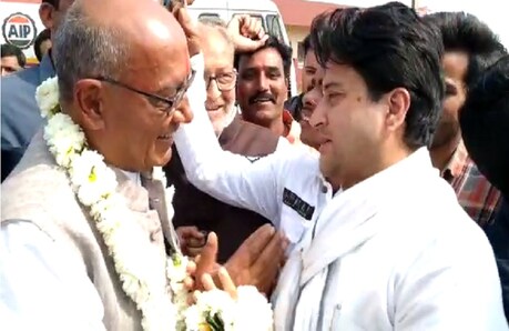 दमोह विधानसभा सीट के लिए 17 अप्रैल को मतदान है.