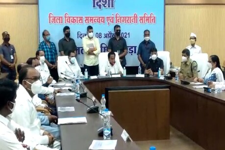 छिंदवाड़ा के हालात को देखते हुए जिले में आज 8 अप्रैल की रात 8 बजे से अगले सात दिन तक सम्पूर्ण लॉकडाउन रहेगा.