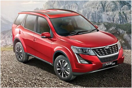 महिंद्रा XUV 500 और XUV 300 के बीच के सेगमेंट में नई एसयूवी पेश करने जा रही है.