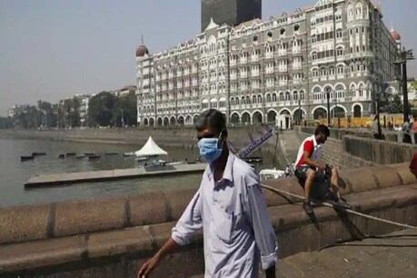 मुंबई अब कोरोना की दूसरी लहर से बाहर आ रही है. (सांकेतिक तस्वीर)
