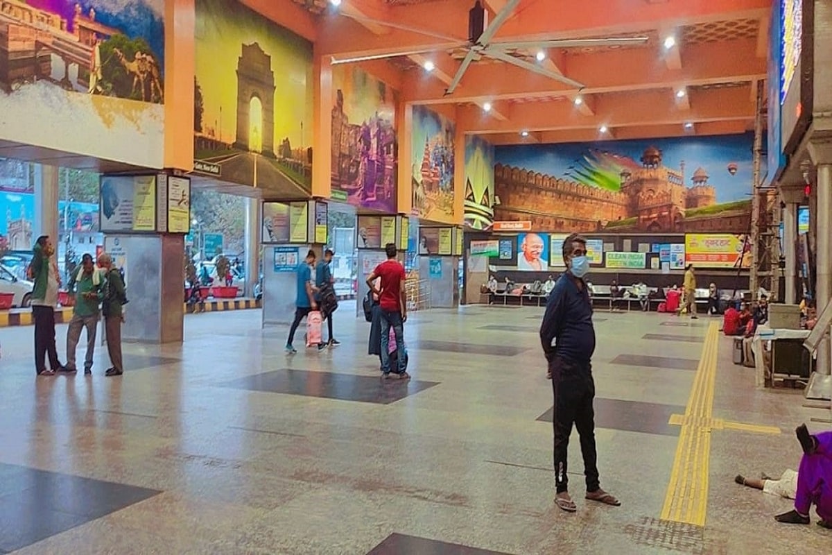 Indian Railways, Northern Railway, Anand Vihar Rail Terminal, New Delhi Railway Station, Coronavirus, Covid 19, भारतीय रेलवे उत्तर रेलवे आनंद विहार रेल टर्मिनल नई दिल्ली रेलवे स्टेशन, कोरोना वायरस, कोविड-19,